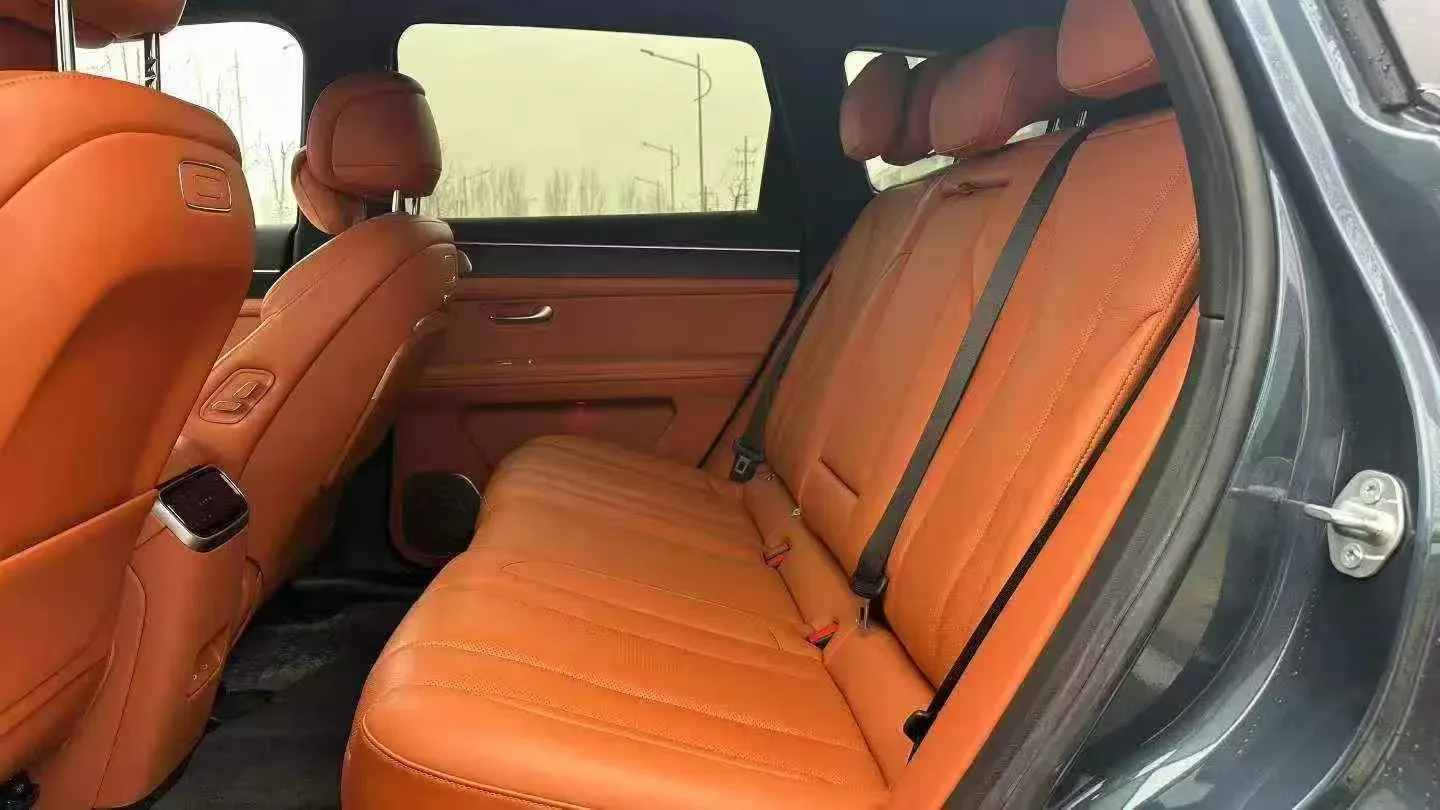 2024 AITO AITO M7 1.5T 152HP L4 REEV 42KWH,autocango,china used car exporter,china ev exporter,chinese used car exporter,chinese used ev exporter