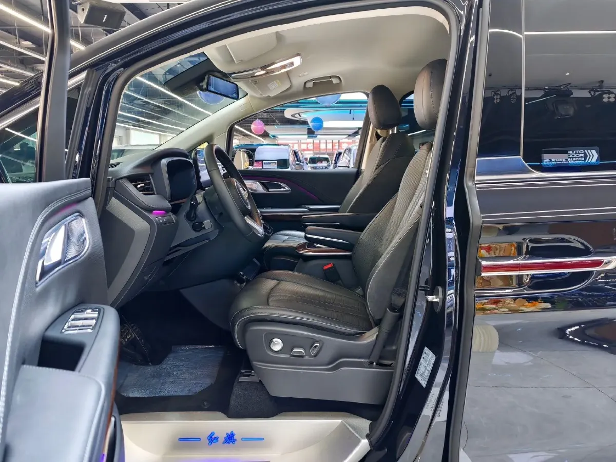 2023 HongQi HQ9 2.0T 252HP L4 8AT,autocango,china used car exporter,china ev exporter,chinese used car exporter,chinese used ev exporter