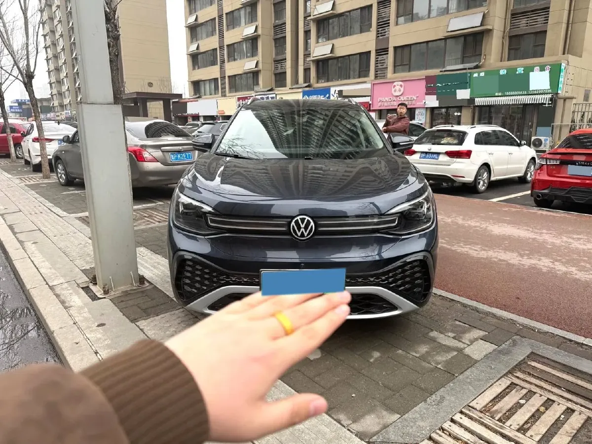 2021 Volkswagen ID.6 Crozz BEV 84.8KWH,autocango,china used car exporter,china ev exporter,chinese used car exporter,chinese used ev exporter