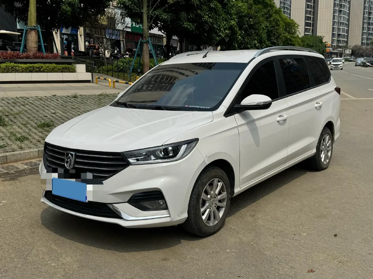 2018 BaoJun 360 1.5L 112HP L4 6MT,autocango,china used car exporter,china ev exporter,chinese used car exporter,chinese used ev exporter