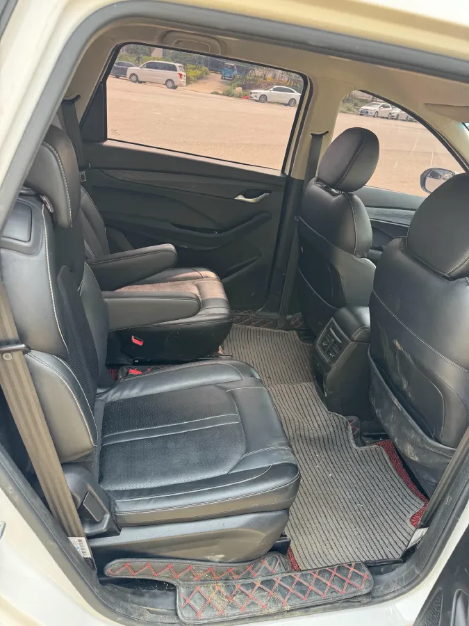 2018 BaoJun 360 1.5L 112HP L4 6MT,autocango,china used car exporter,china ev exporter,chinese used car exporter,chinese used ev exporter