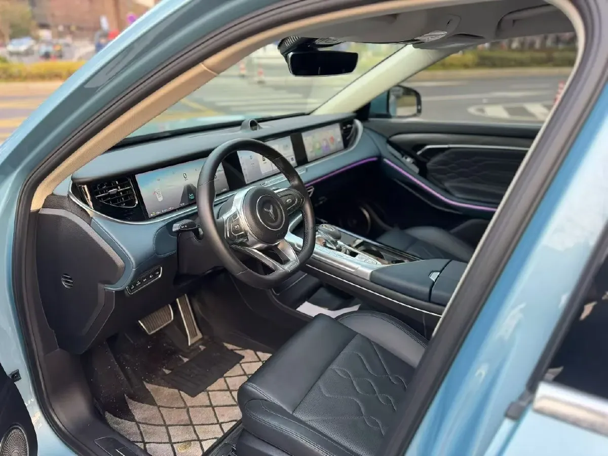 2021 Voyah FREE Range Extended 109HP REEV 33KWH,autocango,china used car exporter,china ev exporter,chinese used car exporter,chinese used ev exporter