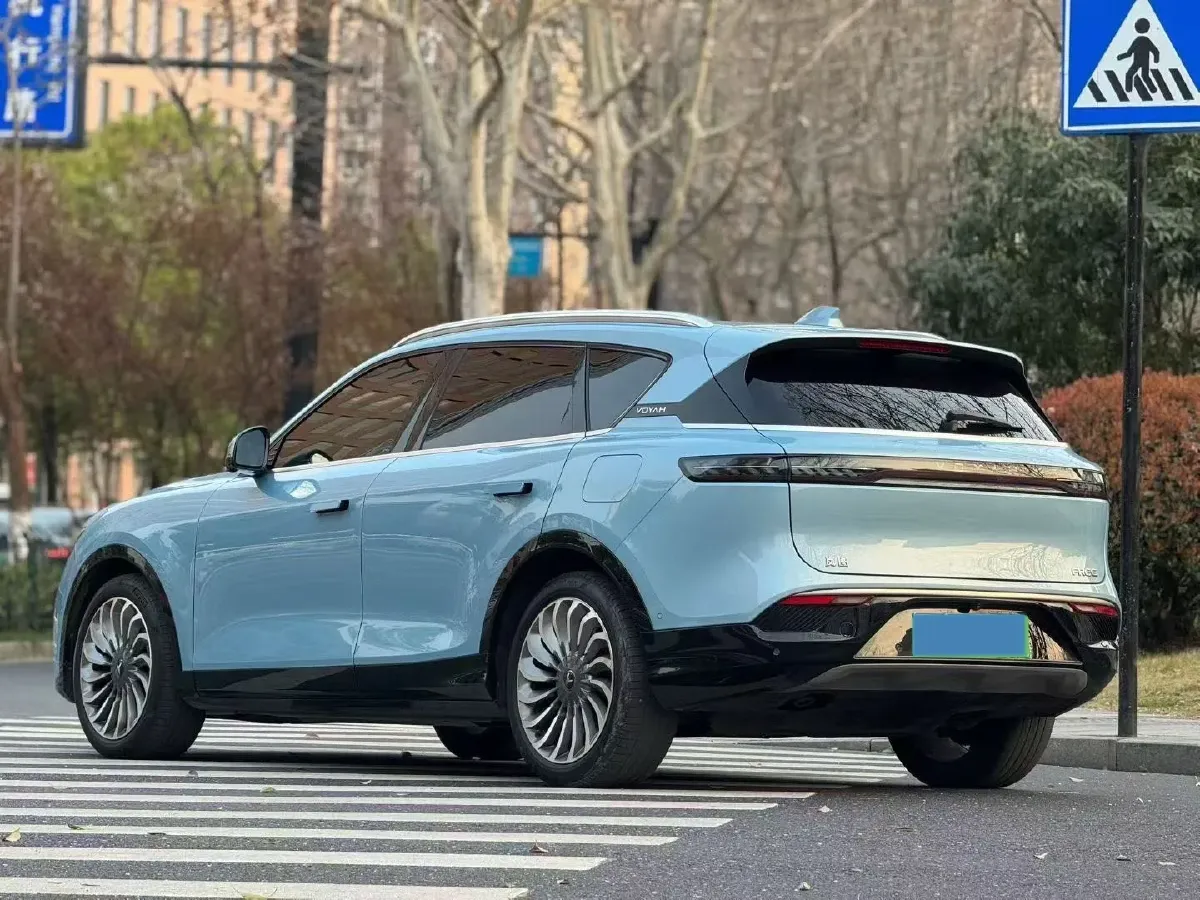 2021 Voyah FREE Range Extended 109HP REEV 33KWH,autocango,china used car exporter,china ev exporter,chinese used car exporter,chinese used ev exporter