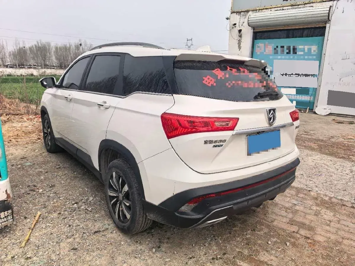 2018 BaoJun 530 1.5T 150HP L4 6MT,autocango,china used car exporter,china ev exporter,chinese used car exporter,chinese used ev exporter