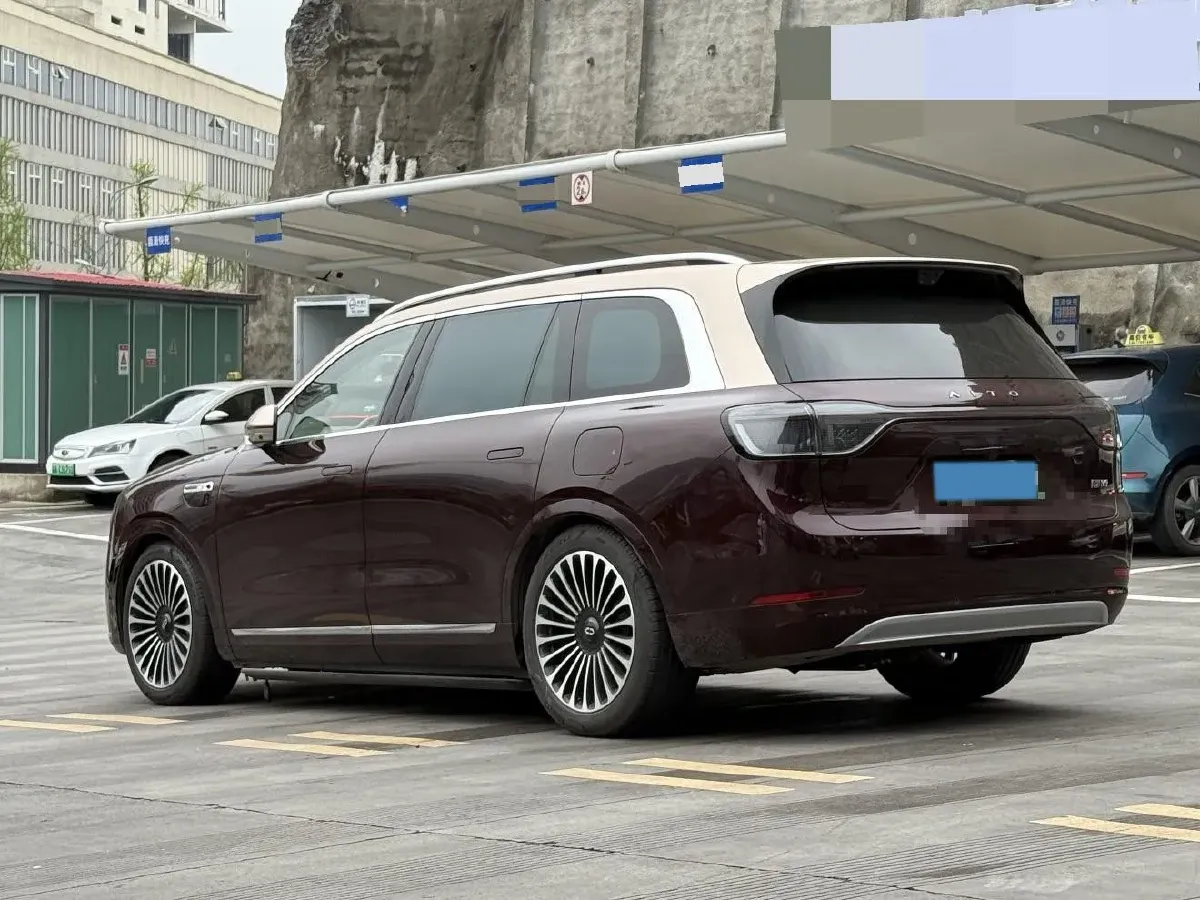 2025 AITO AITO M9 REEV 160HP REEV 52KWH,autocango,china used car exporter,china ev exporter,chinese used car exporter,chinese used ev exporter