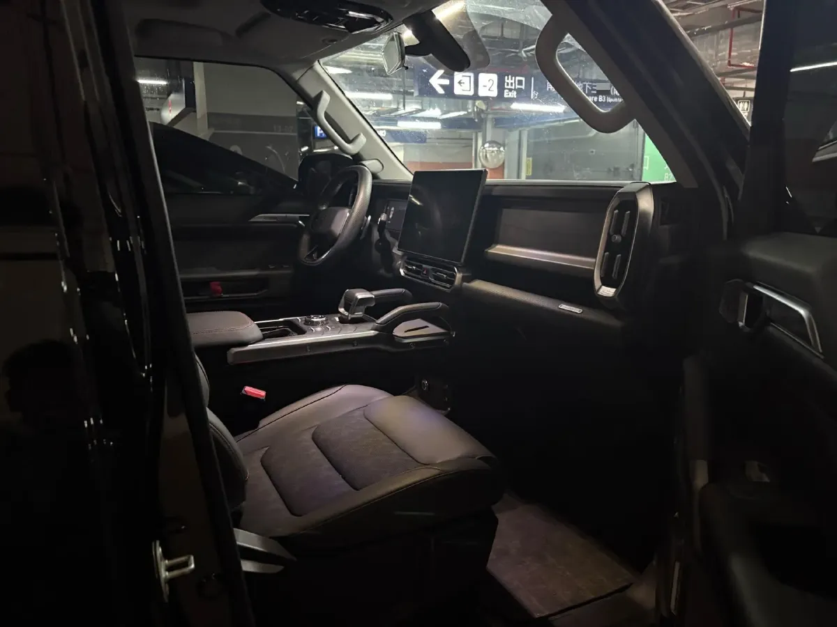 2023 Jetour Traveller 1.5T 184HP L4 7DCT,autocango,china used car exporter,china ev exporter,chinese used car exporter,chinese used ev exporter