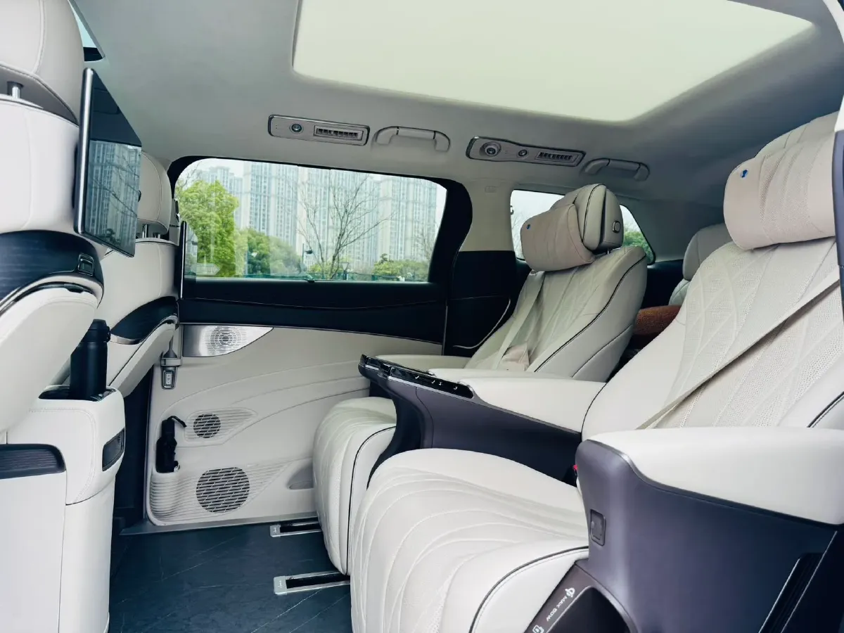 2024 Denza D9 1.5T 139HP L4 E-CVT PHEV 40KWH,autocango,china used car exporter,china ev exporter,chinese used car exporter,chinese used ev exporter