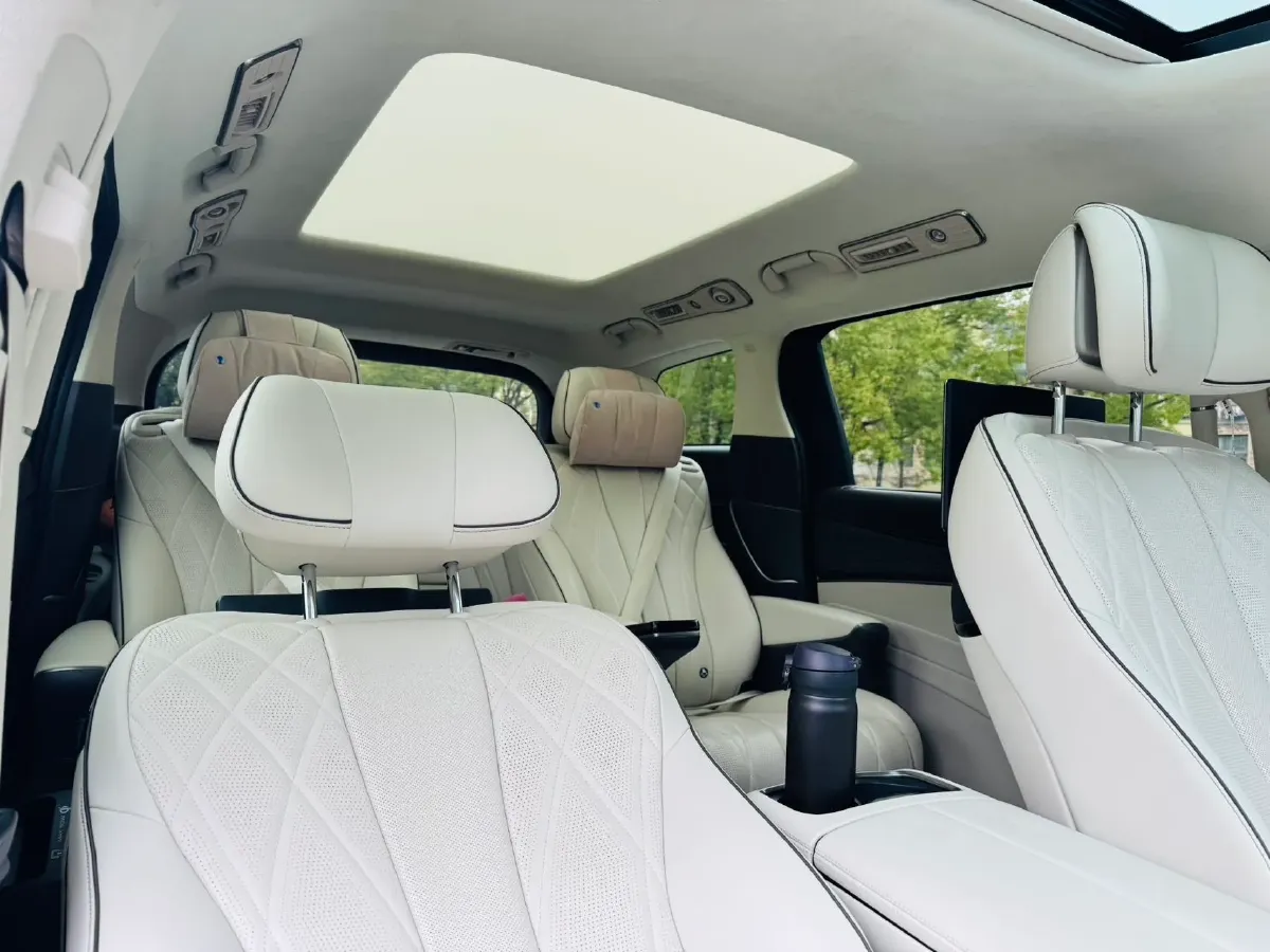 2024 Denza D9 1.5T 139HP L4 E-CVT PHEV 40KWH,autocango,china used car exporter,china ev exporter,chinese used car exporter,chinese used ev exporter