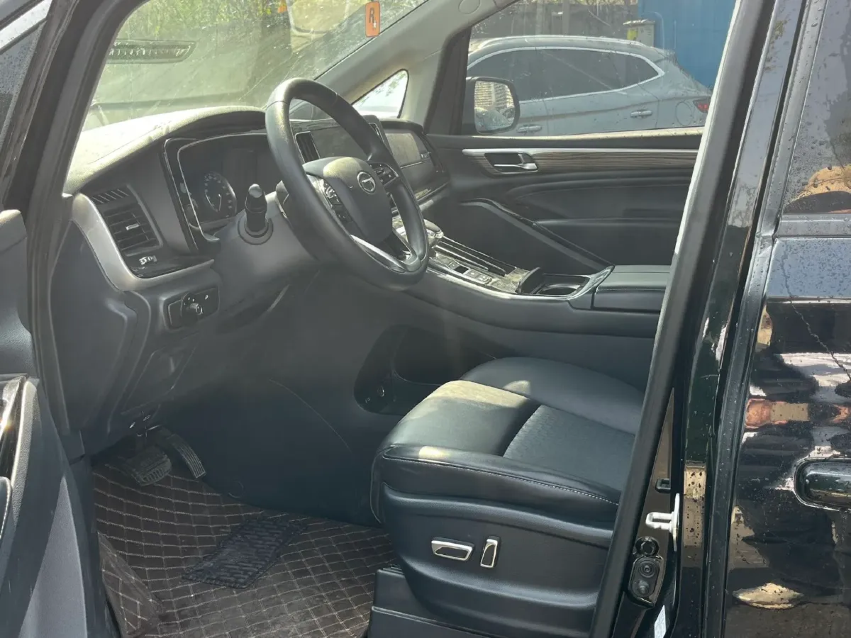 2023 GAC Trumpchi M8 2.0T 252HP L4 8AT,autocango,china used car exporter,china ev exporter,chinese used car exporter,chinese used ev exporter