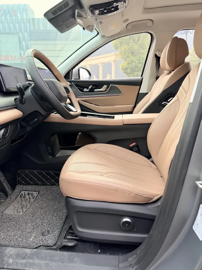 2024 Chery Tiggo8L 2.0T 254HP L4 8AT,autocango,china used car exporter,china ev exporter,chinese used car exporter,chinese used ev exporter