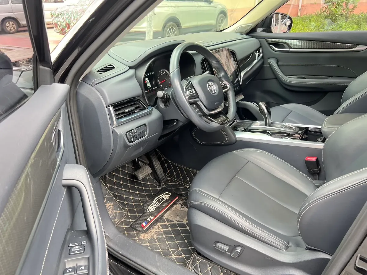 2019 Brilliance Auto V7 1.8T 231HP L4 7DCT,autocango,china used car exporter,china ev exporter,chinese used car exporter,chinese used ev exporter