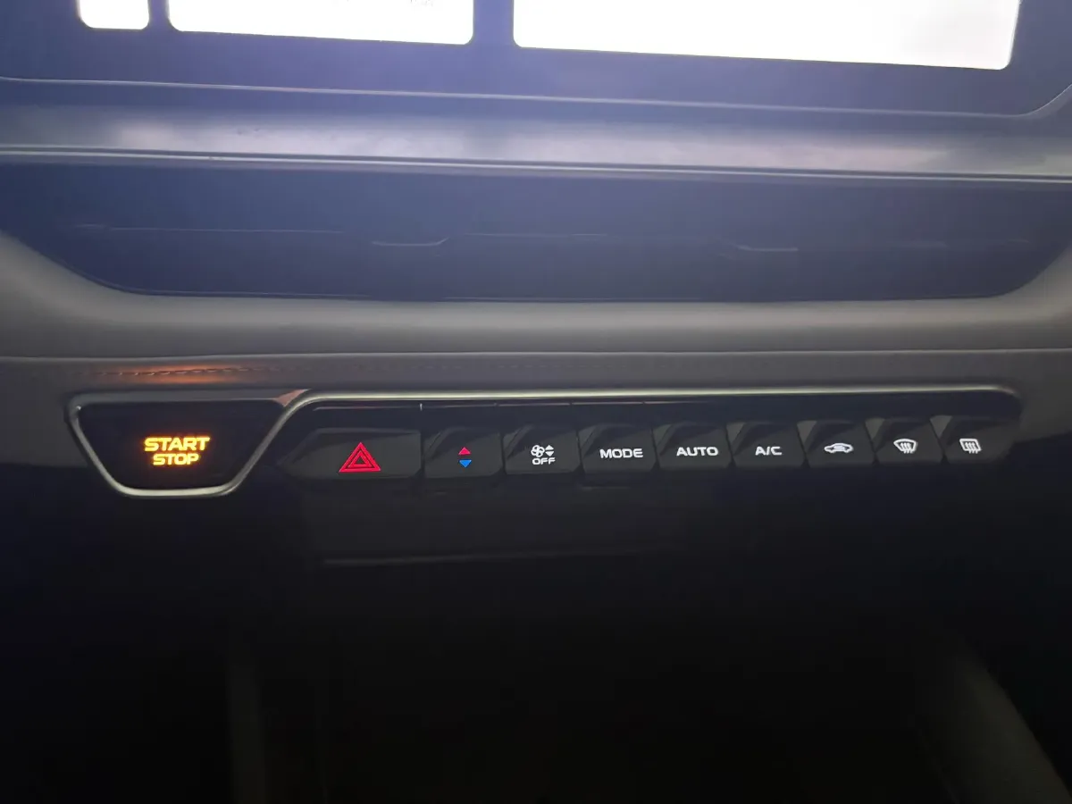 2024 Geely Binray 1.5T 181HP L4 7DCT,autocango,china used car exporter,china ev exporter,chinese used car exporter,chinese used ev exporter