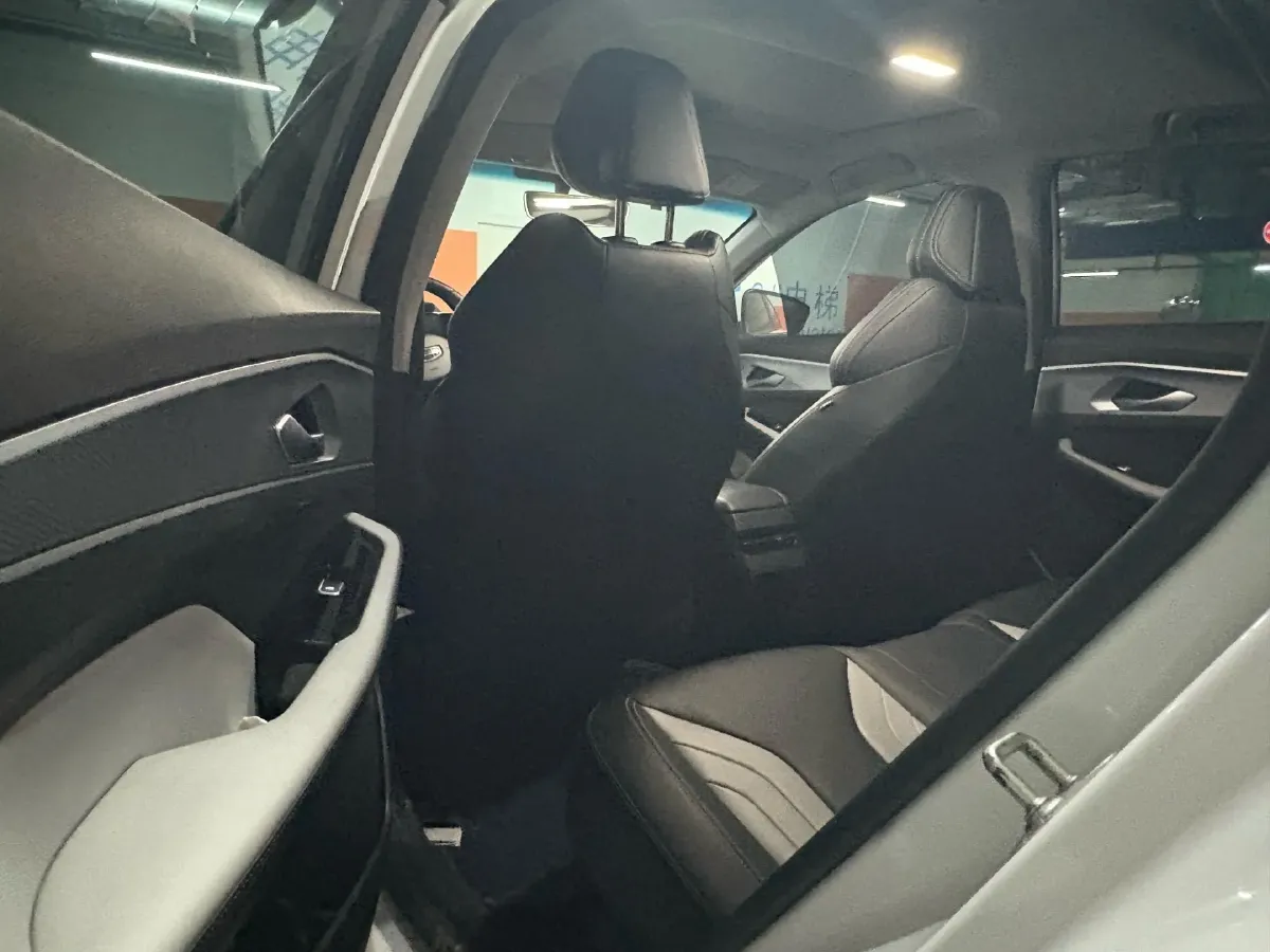 2024 Geely Binray 1.5T 181HP L4 7DCT,autocango,china used car exporter,china ev exporter,chinese used car exporter,chinese used ev exporter