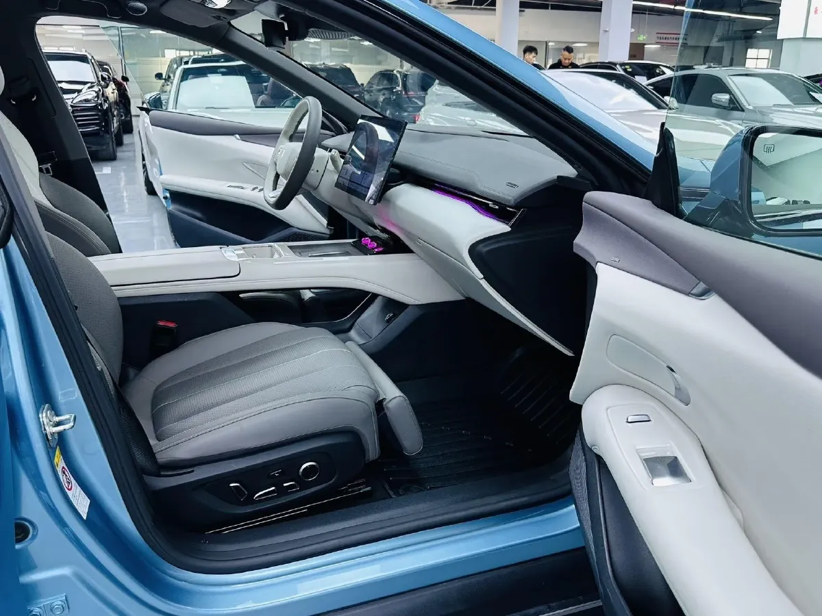 2024 Deepal L07 1.5L 98HP L4 REEV 28.39KWH,autocango,china used car exporter,china ev exporter,chinese used car exporter,chinese used ev exporter