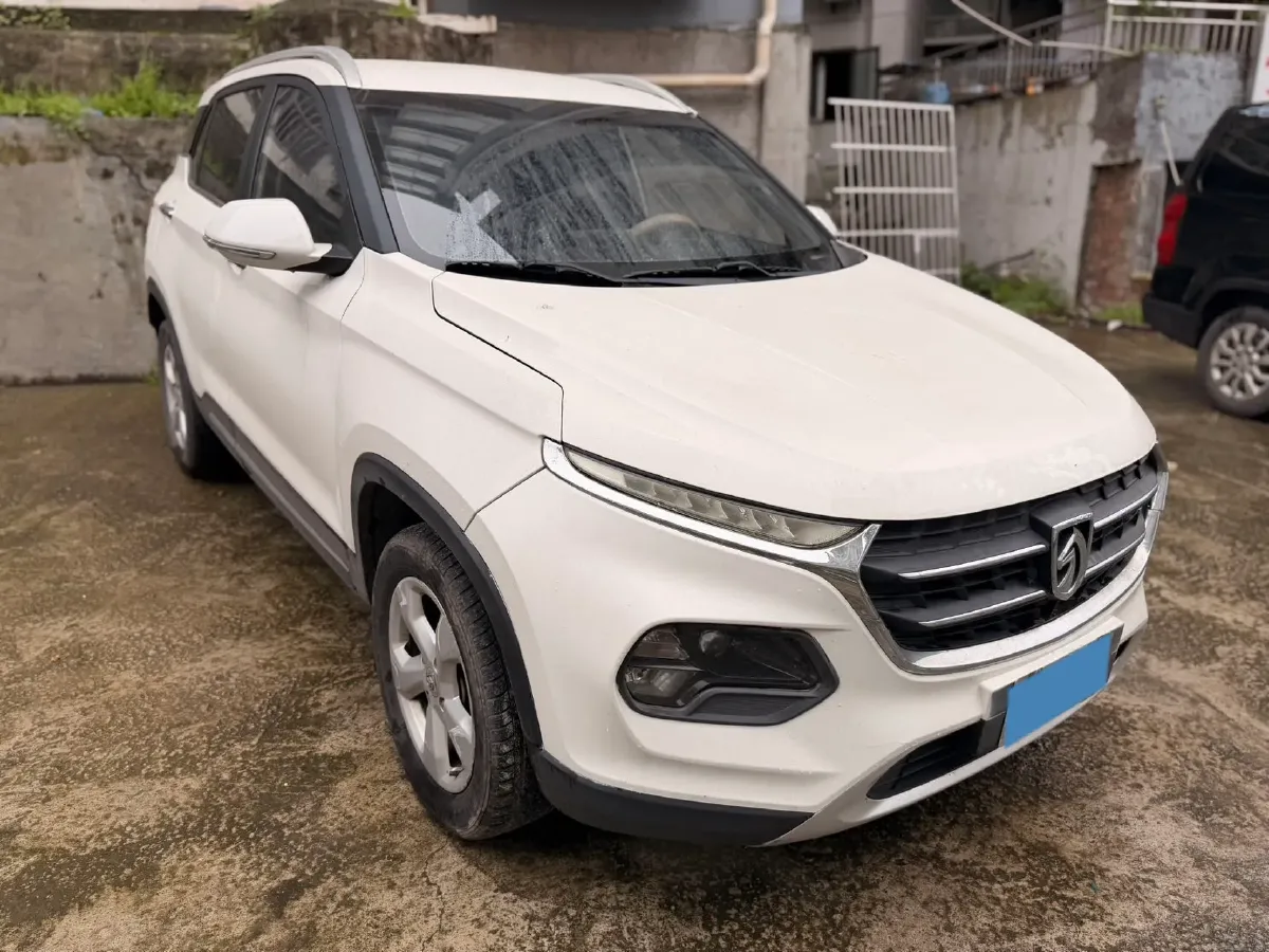 2017 HaiMa S5 Young Edition 1.6L 122HP L4 5MT,autocango,china used car exporter,china ev exporter,chinese used car exporter,chinese used ev exporter