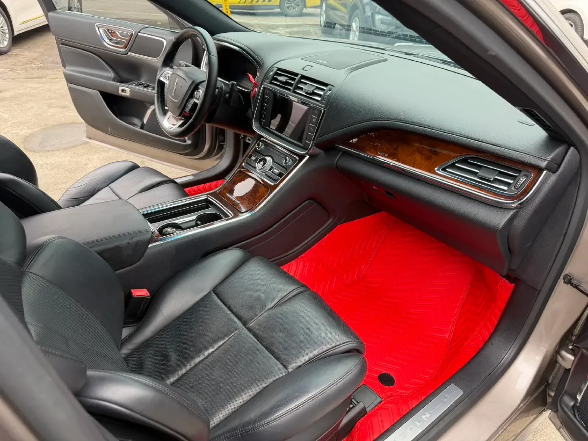 2018 Lincoln Continental 2.0T 261HP L4 6AT,autocango,china used car exporter,china ev exporter,chinese used car exporter,chinese used ev exporter