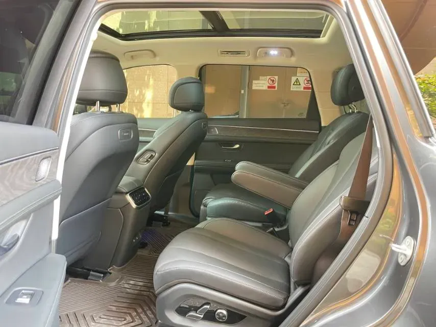 2024 AITO AITO M7 1.5T 152HP L4 REEV 40KWH,autocango,china used car exporter,china ev exporter,chinese used car exporter,chinese used ev exporter