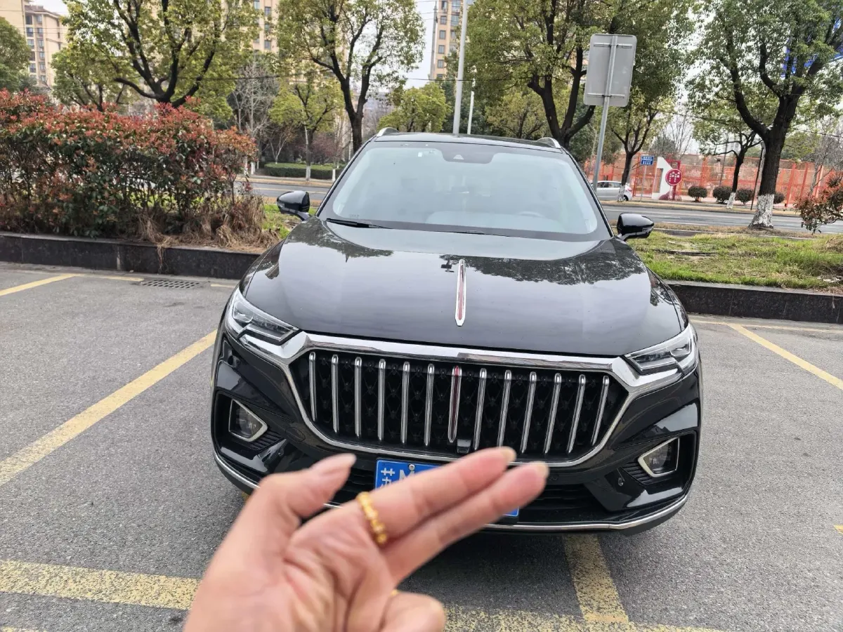 2019 HongQi HS5 2.0T 224HP L4 6AT,autocango,china used car exporter,china ev exporter,chinese used car exporter,chinese used ev exporter