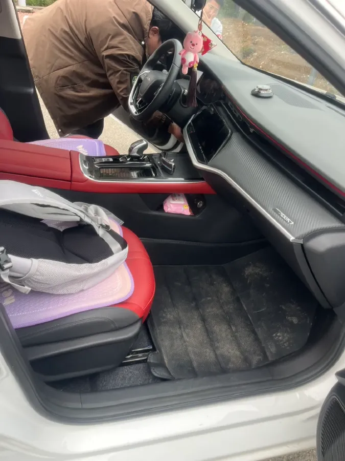 2021 DongFeng Aeolus YiXuan MAX 1.5T 190HP L4 7DCT,autocango,china used car exporter,china ev exporter,chinese used car exporter,chinese used ev exporter