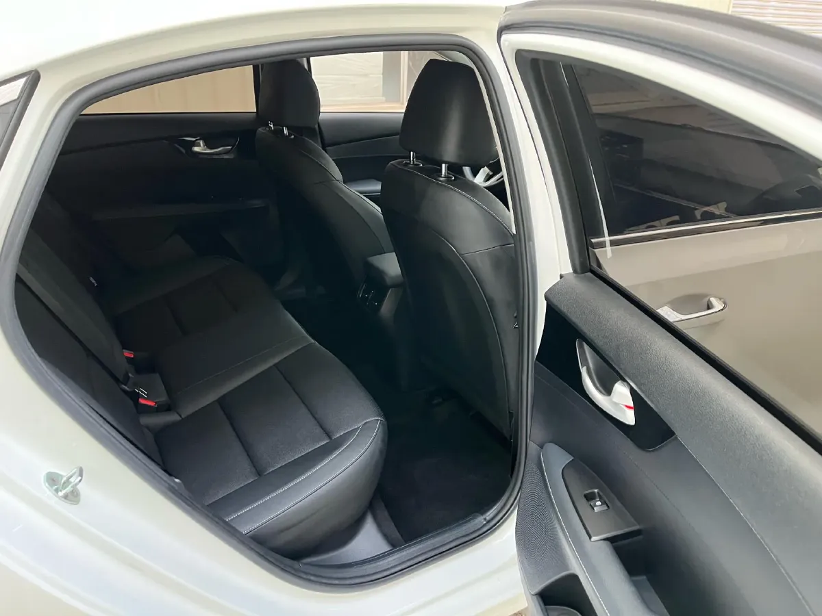 2021 Kia K3 1.5L 115HP L4 CVT,autocango,china used car exporter,china ev exporter,chinese used car exporter,chinese used ev exporter