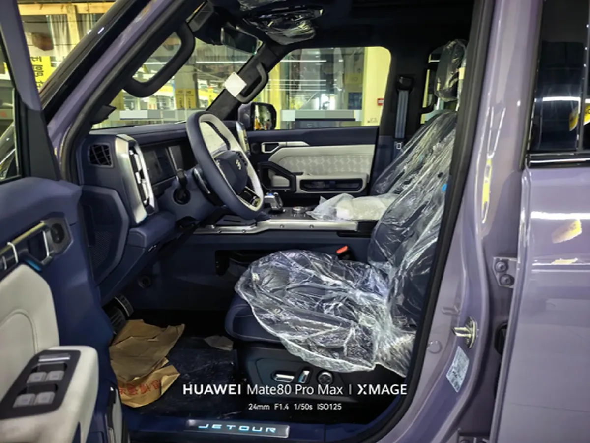 2025 Jetour Traveller 2.0T 254HP L4 7DCT,autocango,china used car exporter,china ev exporter,chinese used car exporter,chinese used ev exporter