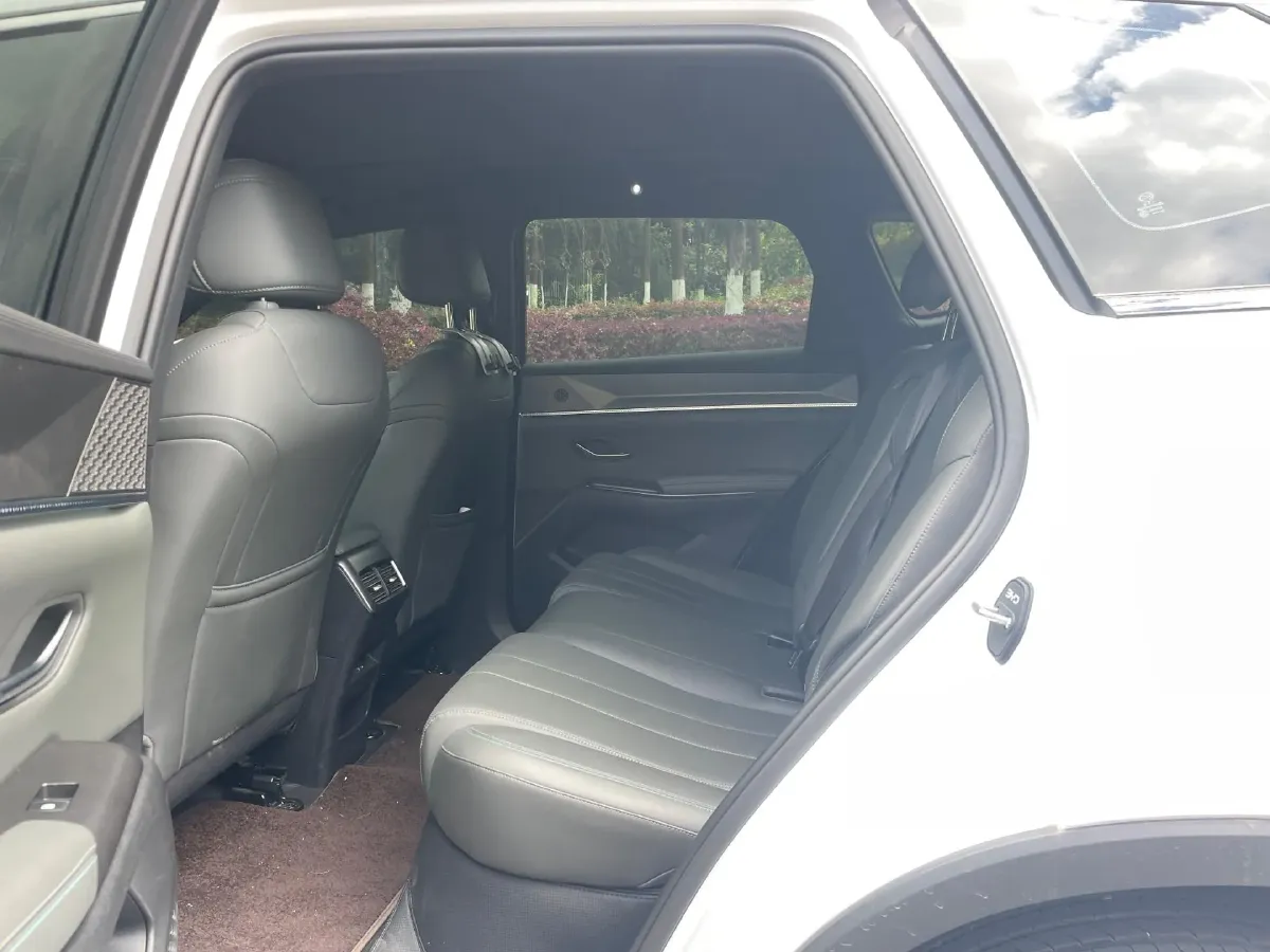 2025 BYD Song Pro 1.5L 101HP L4 E-CVT PHEV 12.9KWH,autocango,china used car exporter,china ev exporter,chinese used car exporter,chinese used ev exporter