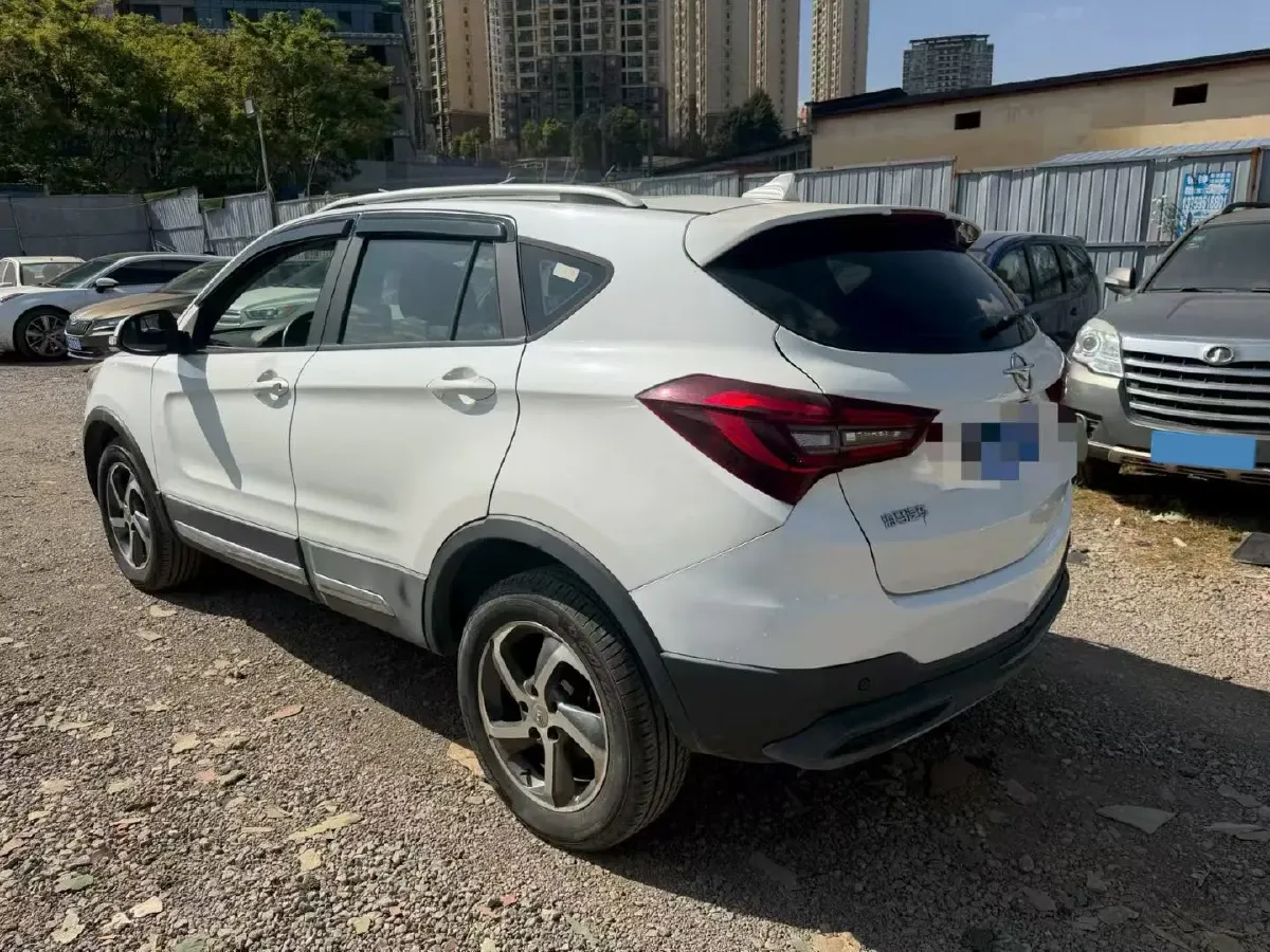 2017 HaiMa S5 1.6L 122HP L4 5MT,autocango,china used car exporter,china ev exporter,chinese used car exporter,chinese used ev exporter