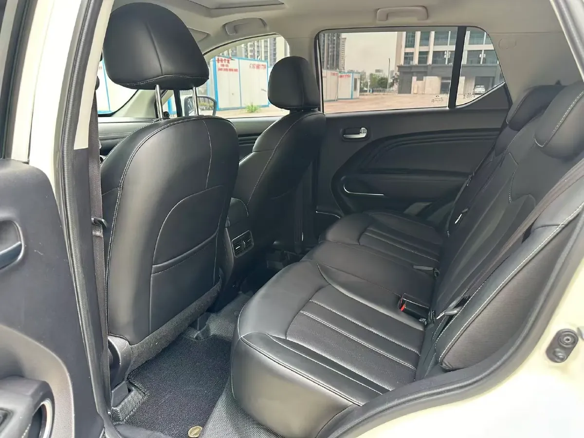 2021 GAC Trumpchi GS3 1.5T 169HP L4 6AT,autocango,china used car exporter,china ev exporter,chinese used car exporter,chinese used ev exporter