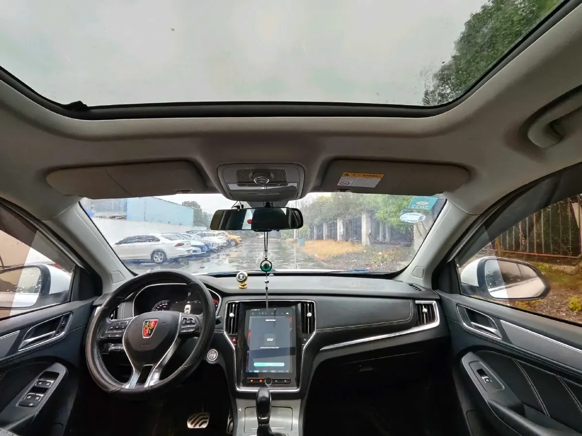 2016 Roewe RX5 2.0T 220HP L4 6DCT,autocango,china used car exporter,china ev exporter,chinese used car exporter,chinese used ev exporter