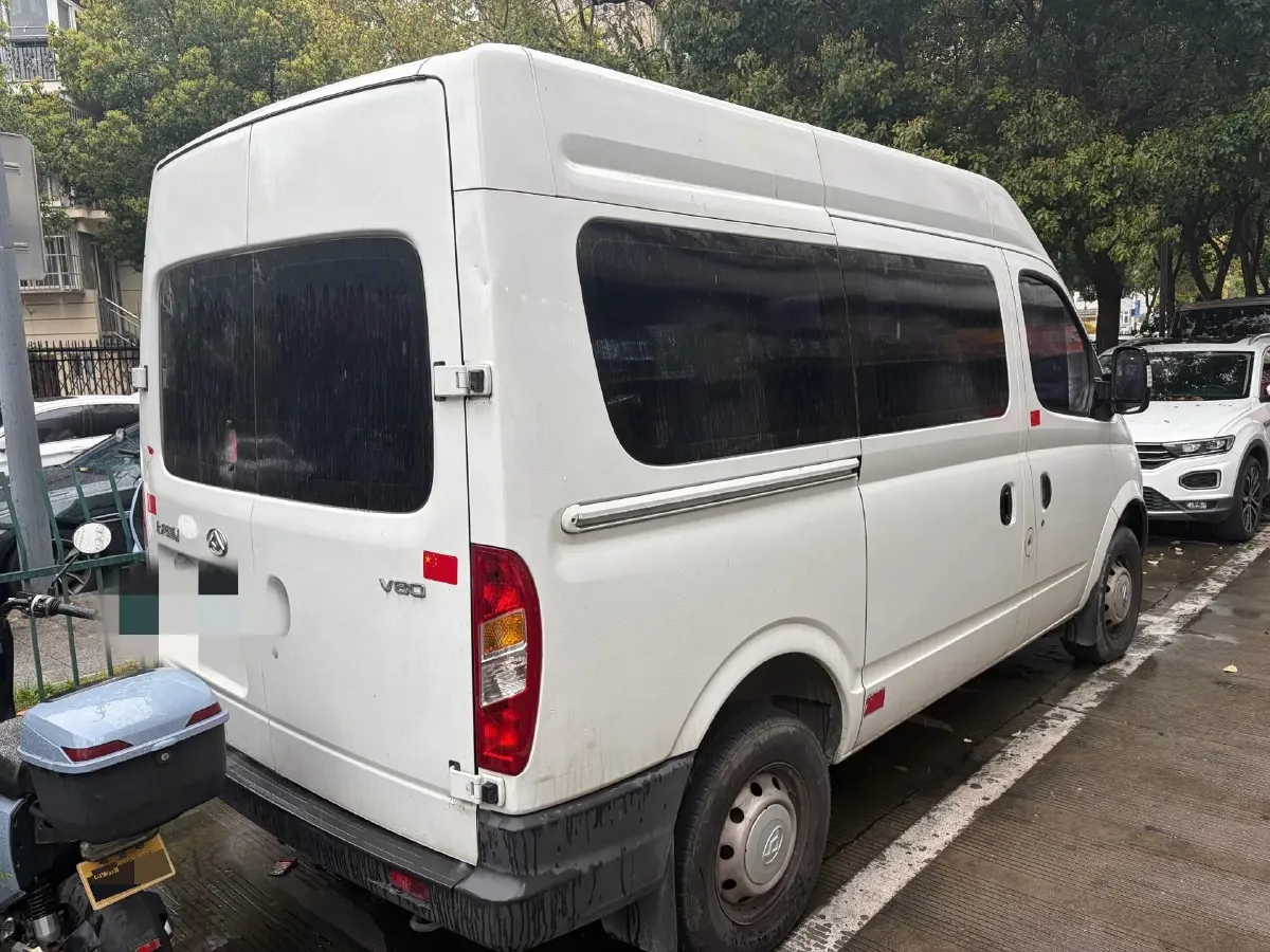 2020 MAXUS XinTu V80 2.5T 136HP L4 6MT,autocango,china used car exporter,china ev exporter,chinese used car exporter,chinese used ev exporter