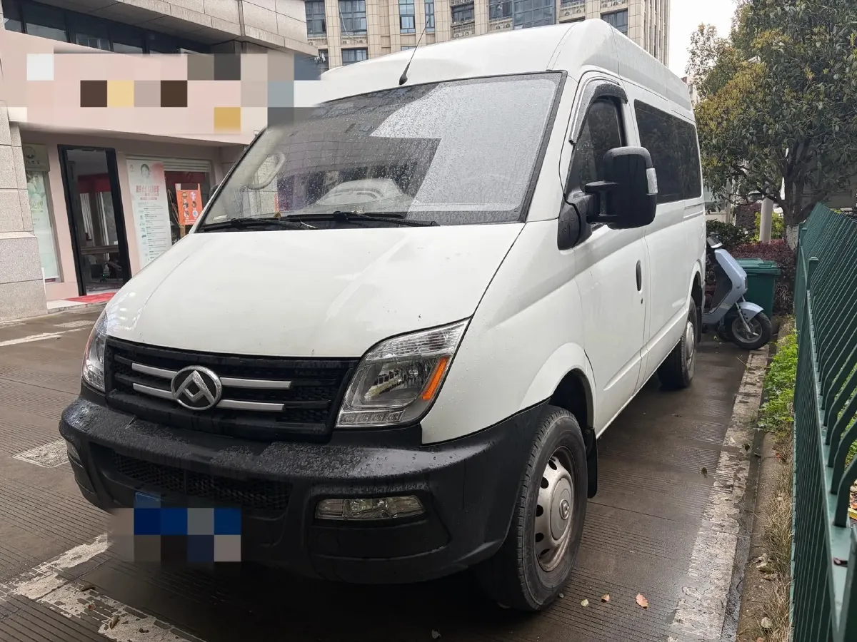 2020 MAXUS XinTu V80 2.5T 136HP L4 6MT,autocango,china used car exporter,china ev exporter,chinese used car exporter,chinese used ev exporter