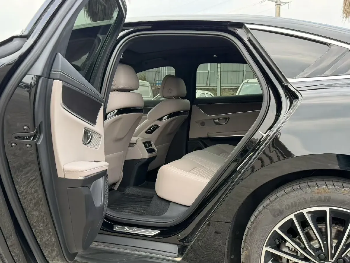 2025 BYD Han 1.5T 156HP L4 E-CVT PHEV,autocango,china used car exporter,china ev exporter,chinese used car exporter,chinese used ev exporter