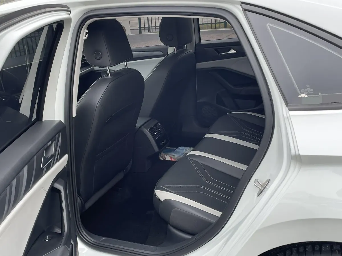 2025 Jetta JettaVA7 1.4T 150HP L4 7DCT,autocango,china used car exporter,china ev exporter,chinese used car exporter,chinese used ev exporter