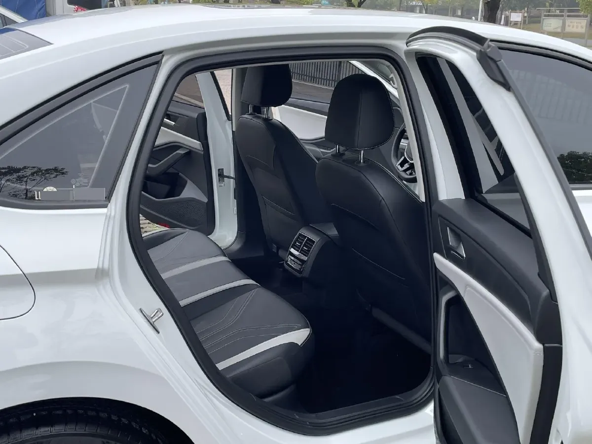 2025 Jetta JettaVA7 1.4T 150HP L4 7DCT,autocango,china used car exporter,china ev exporter,chinese used car exporter,chinese used ev exporter