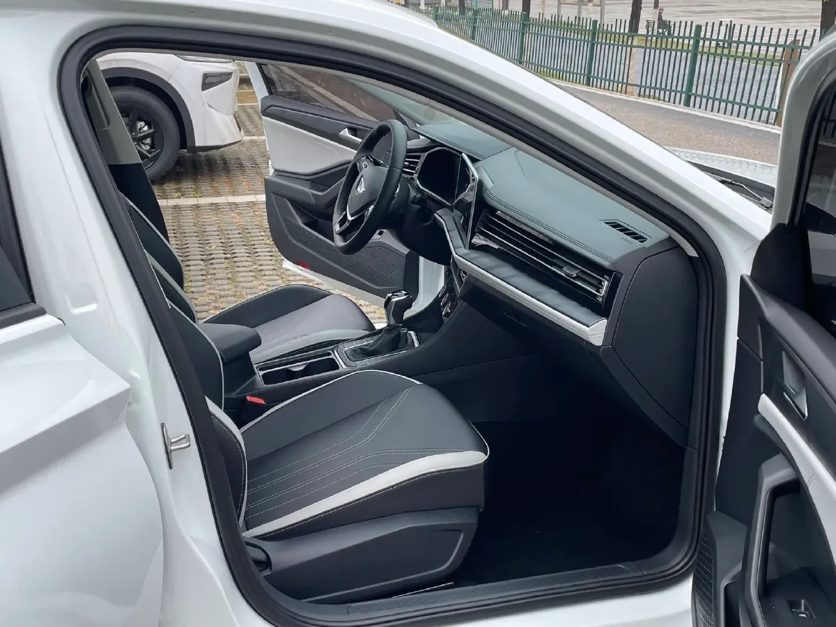 2025 Jetta JettaVA7 1.4T 150HP L4 7DCT,autocango,china used car exporter,china ev exporter,chinese used car exporter,chinese used ev exporter