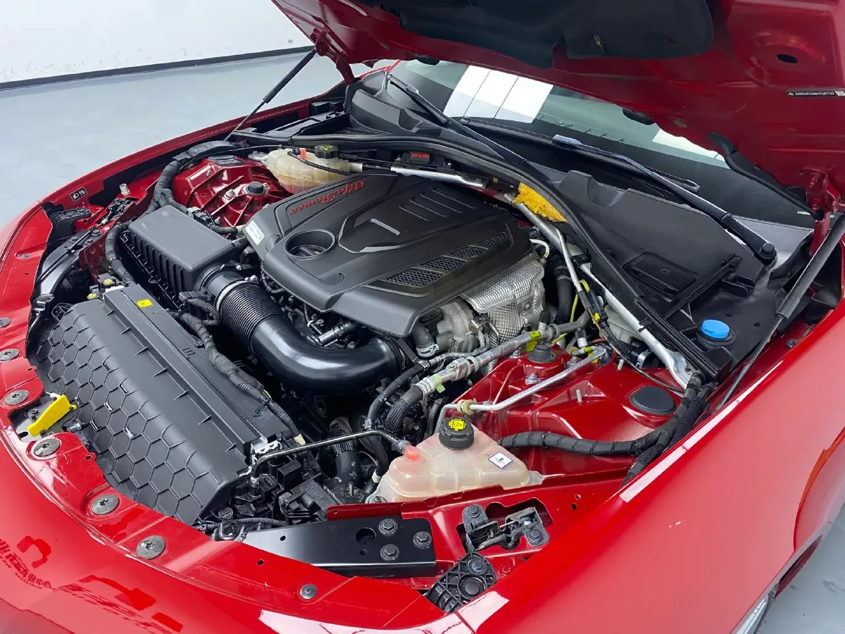 2017 Ford Mustang 2.3T 314HP L4 6AT,autocango,china used car exporter,china ev exporter,chinese used car exporter,chinese used ev exporter