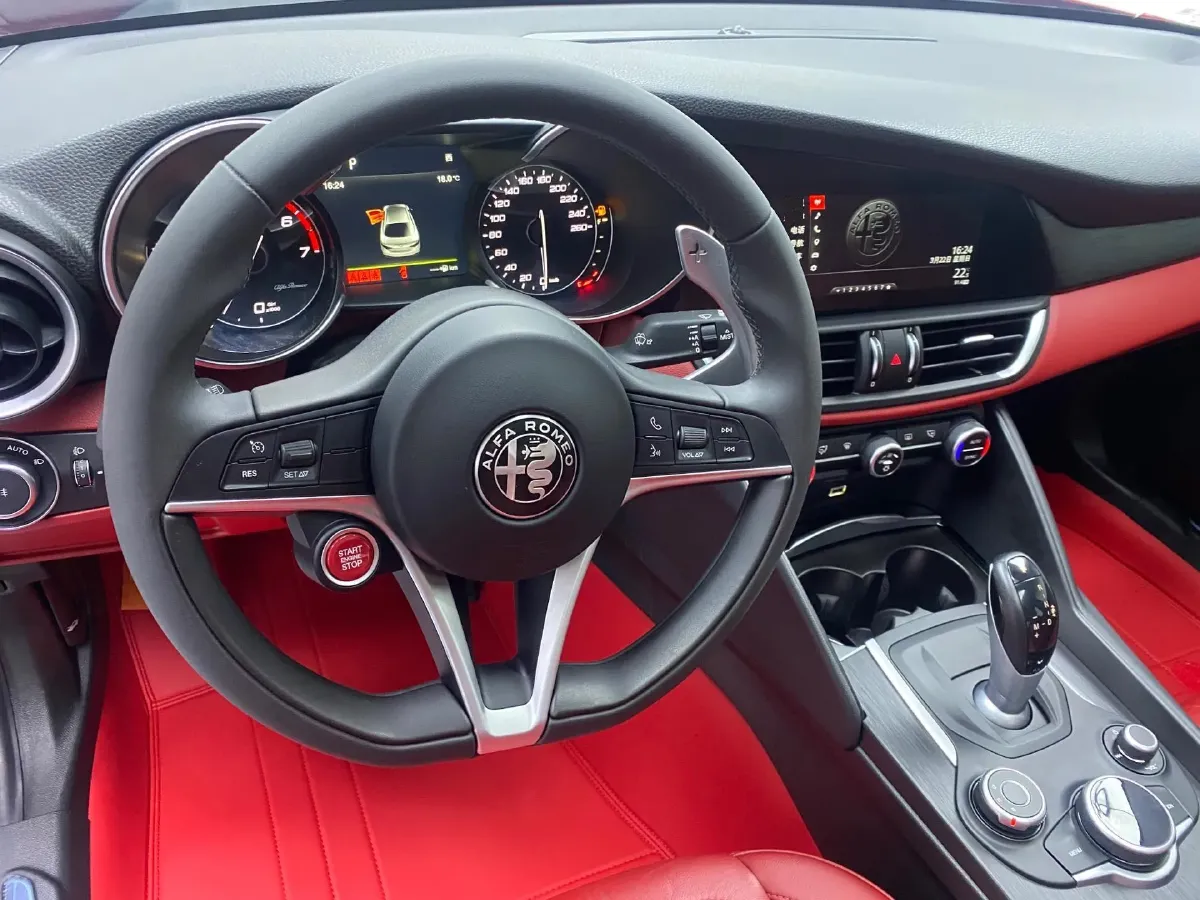 2017 Ford Mustang 2.3T 314HP L4 6AT,autocango,china used car exporter,china ev exporter,chinese used car exporter,chinese used ev exporter