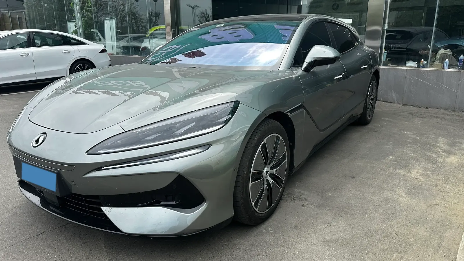 2024 Denza DenzaZ9GT 2.0T 207HP L4 E-CVT PHEV 38.5KWH,autocango,china used car exporter,china ev exporter,chinese used car exporter,chinese used ev exporter