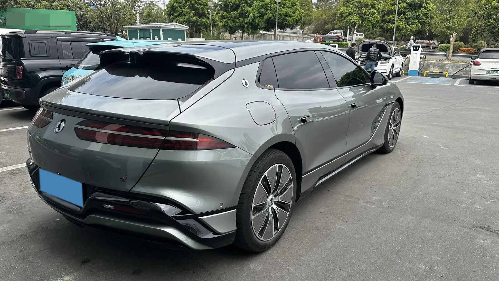 2024 Denza DenzaZ9GT 2.0T 207HP L4 E-CVT PHEV 38.5KWH,autocango,china used car exporter,china ev exporter,chinese used car exporter,chinese used ev exporter