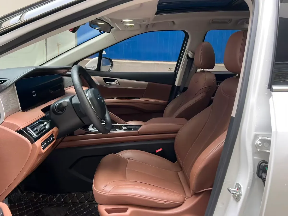 2020 HaiMa 7X 1.6T 195HP L4 6AT,autocango,china used car exporter,china ev exporter,chinese used car exporter,chinese used ev exporter