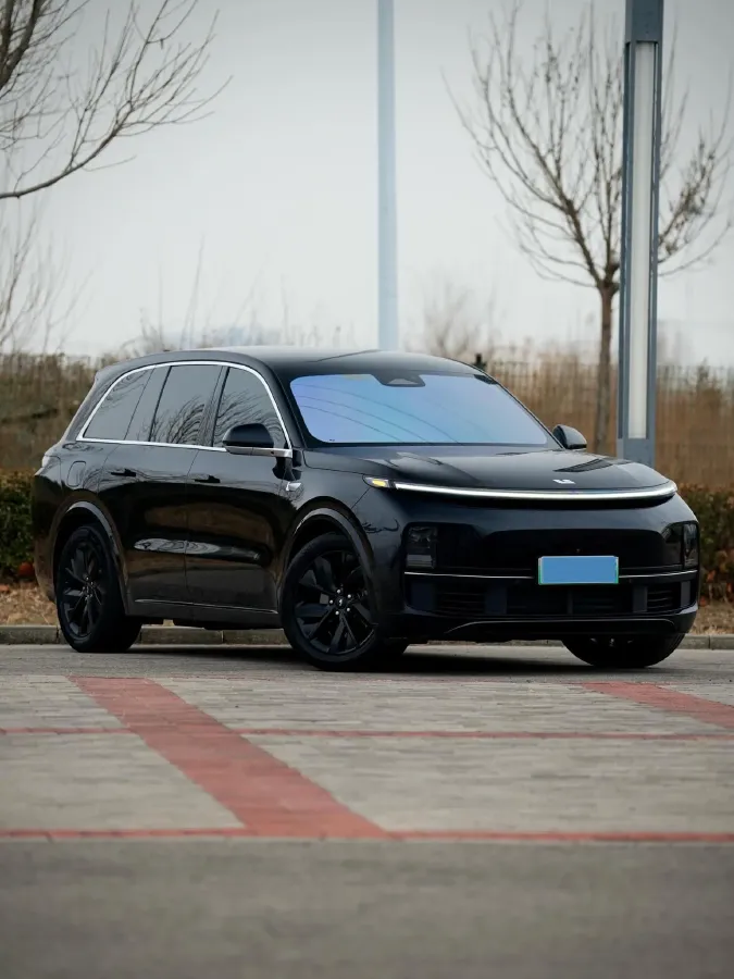 2023 Li L8 Range Extended 154HP REEV 40.9KWH,autocango,china used car exporter,china ev exporter,chinese used car exporter,chinese used ev exporter