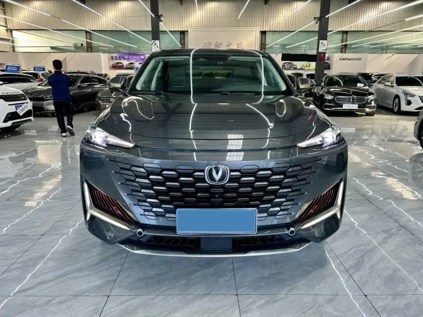 2021 ChangAn UNI-K 2.0T 233HP L4 8AT,autocango,china used car exporter,china ev exporter,chinese used car exporter,chinese used ev exporter