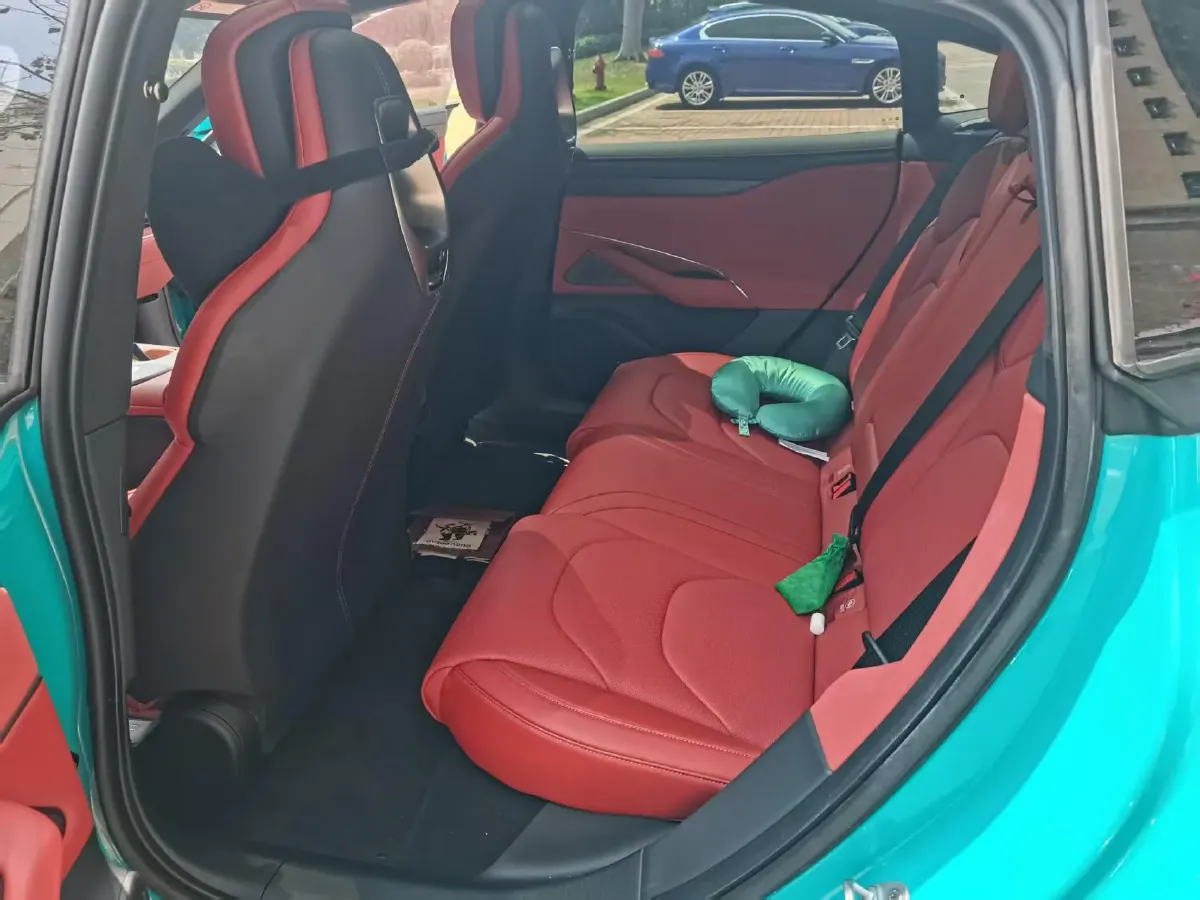 2024 MI SU7 BEV 101KWH,autocango,china used car exporter,china ev exporter,chinese used car exporter,chinese used ev exporter