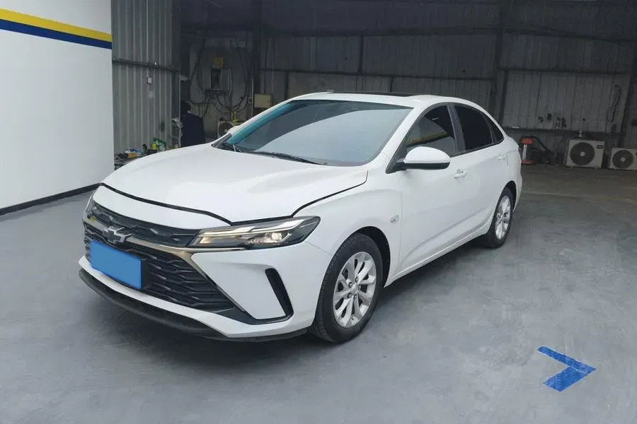 2024 Chevrolet Monza 1.5L 113HP L4 6DCT,autocango,china used car exporter,china ev exporter,chinese used car exporter,chinese used ev exporter