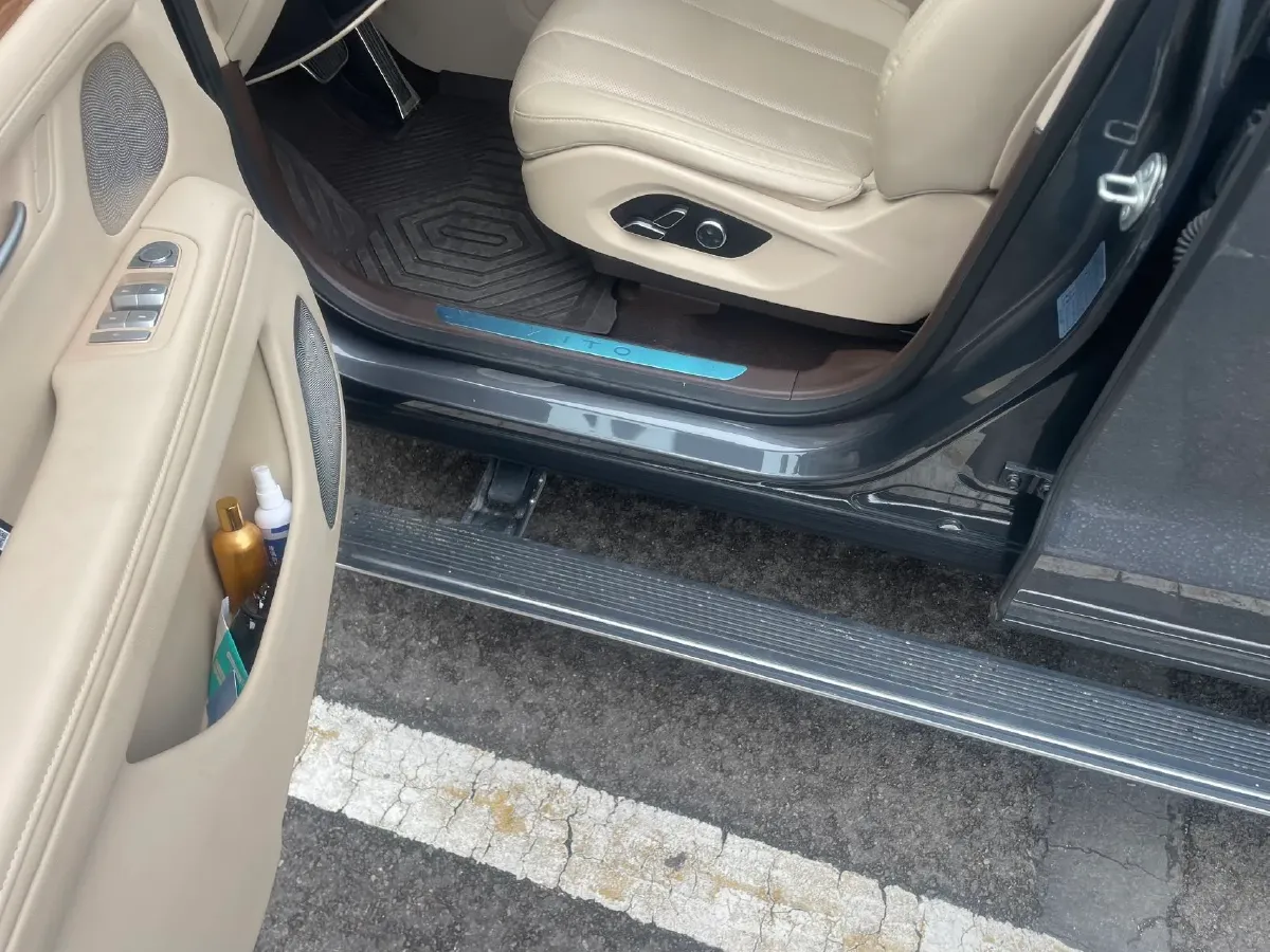 2024 Jaguar E-PACE 1.5T 200HP L3 8AT,autocango,china used car exporter,china ev exporter,chinese used car exporter,chinese used ev exporter