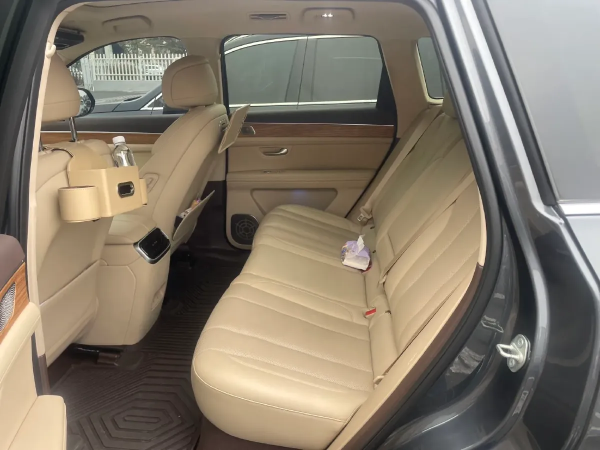 2024 Jaguar E-PACE 1.5T 200HP L3 8AT,autocango,china used car exporter,china ev exporter,chinese used car exporter,chinese used ev exporter