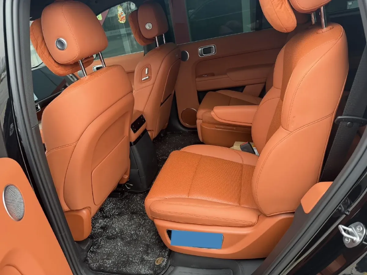 2024 Li L9 Range Extended 154HP REEV 52.3KWH,autocango,china used car exporter,china ev exporter,chinese used car exporter,chinese used ev exporter