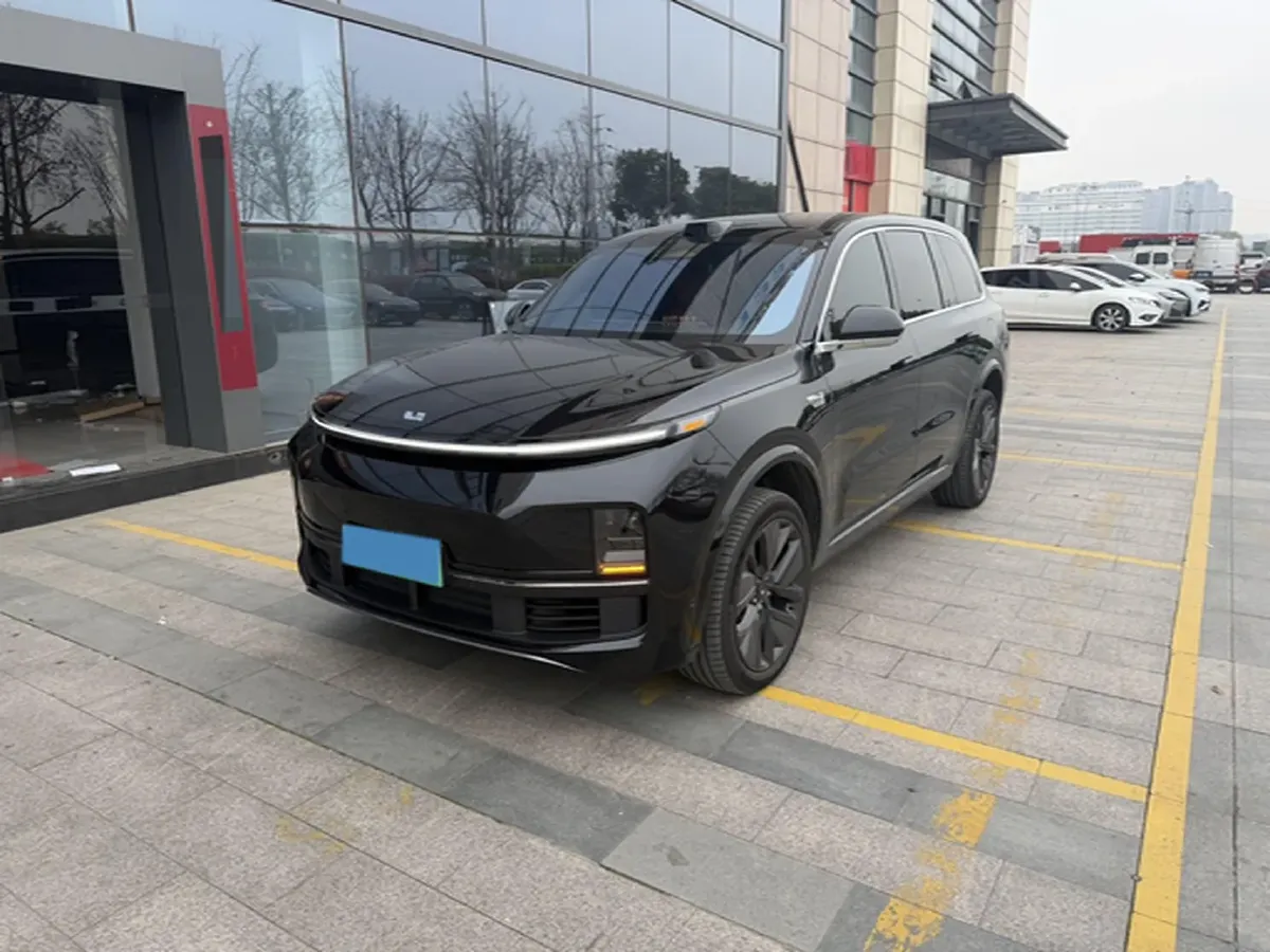 2024 Li L9 Range Extended 154HP REEV 52.3KWH,autocango,china used car exporter,china ev exporter,chinese used car exporter,chinese used ev exporter