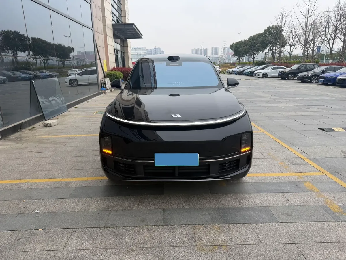 2024 Li L9 Range Extended 154HP REEV 52.3KWH,autocango,china used car exporter,china ev exporter,chinese used car exporter,chinese used ev exporter