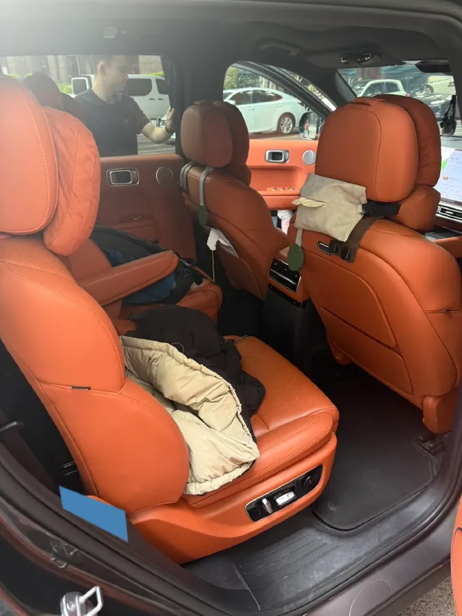 2022 Li L9 Range Extended 154HP REEV 42.6KWH,autocango,china used car exporter,china ev exporter,chinese used car exporter,chinese used ev exporter